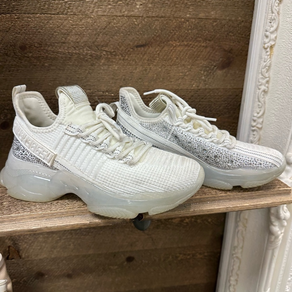 Steve Madden Maxima Rhinestone Sneakers – Size 8